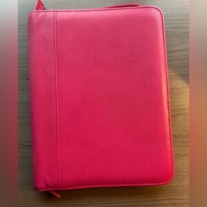 Levenger Junior Circa Zip Folio. Gently used. Holds junior size notebooks.